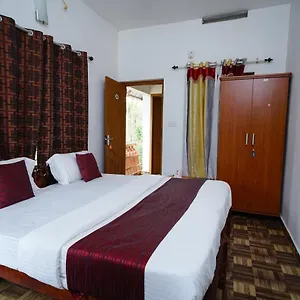 Hotel Oyo M S, Munnar